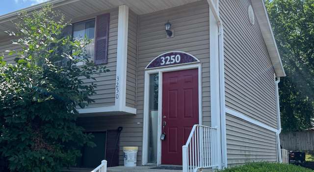 Photo of 3250 Dodd Ln, Saint Paul, MN 55121