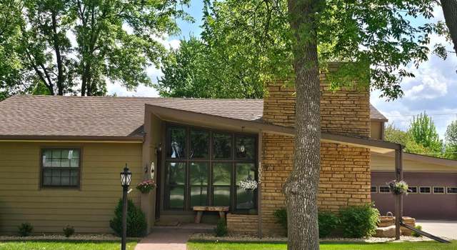 Photo of 1005 8th Ave SW, Pipestone, MN 56164