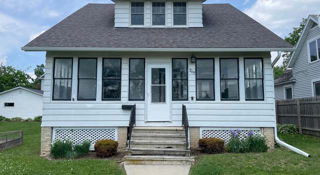 Photo of 209 W Jefferson St, Spring Valley, MN 55975