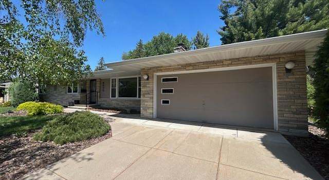 Photo of 4800 Dunberry Ln, Edina, MN 55435
