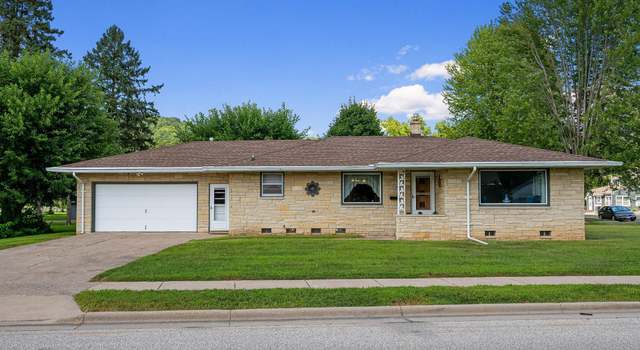 Photo of 234 N 4th St, La Crescent, MN 55947
