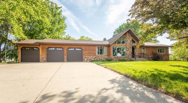 Photo of 905 Park St, Brooten, MN 56316