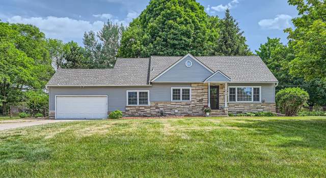 Photo of 115 Mission Rd W, Bloomington, MN 55420