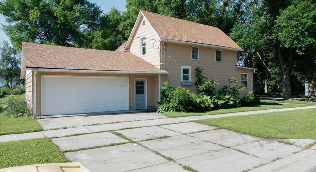 Photo of 501 S Main St, Blue Earth, MN 56013