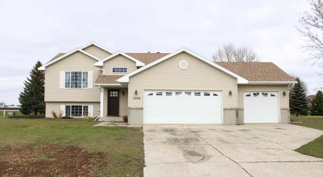Photo of 1200 Magnolia Ct, Glyndon, MN 56547