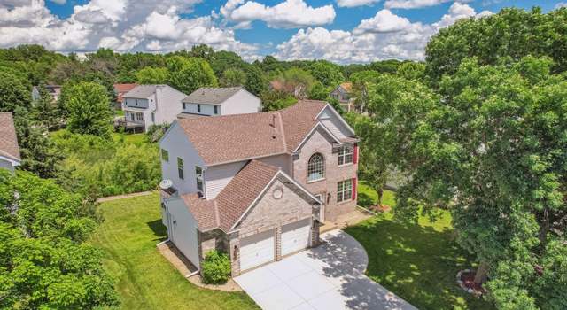 Photo of 2722 Autumn Woods Dr, Chaska, MN 55318