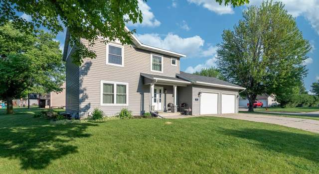 Photo of 603 E Nathan St, Lake Crystal, MN 56055