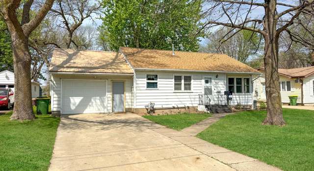 Photo of 767 N 3rd St, Tracy, MN 56175