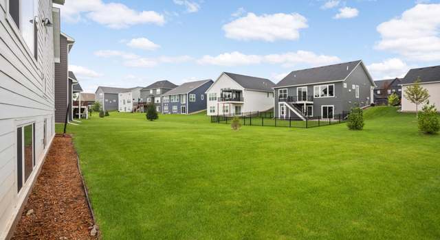 Photo of 10732 39th St N, Lake Elmo, MN 55042