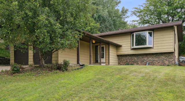 Photo of 4403 Manor View Dr NW, Rochester, MN 55901