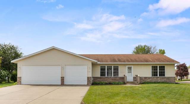 Photo of 116 Cedar Dr, Lester Prairie, MN 55354