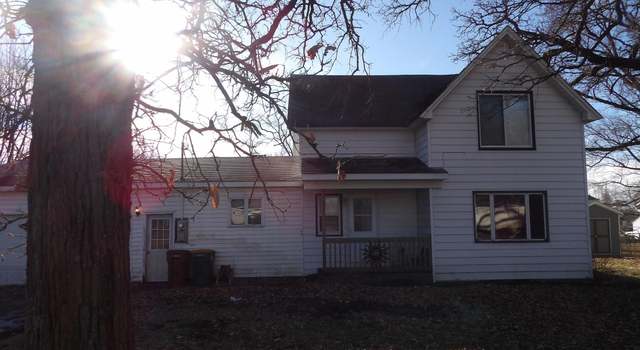 Photo of 303 Center St, Freeborn, MN 56032