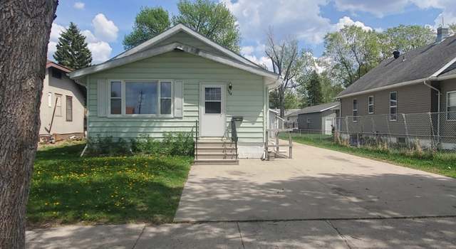 Photo of 326 24th St S, Fargo, ND 58103