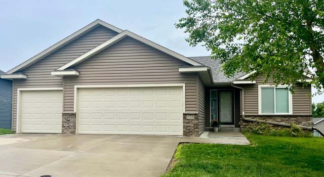 Photo of 829 Dubuque Blvd, Zumbrota, MN 55992