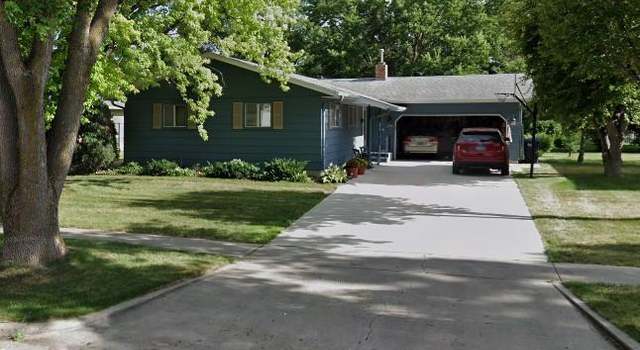 Photo of 2425 Lilac Ln N, Fargo, ND 58102