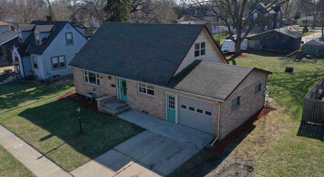 Photo of 906 4th St SW, Willmar, MN 56201
