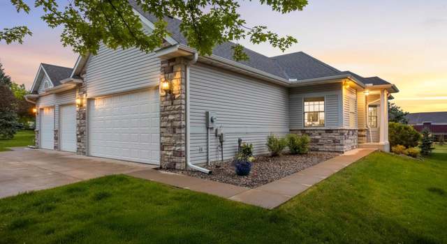 Photo of 746 Gilfillan Ln, White Bear Twp, MN 55127