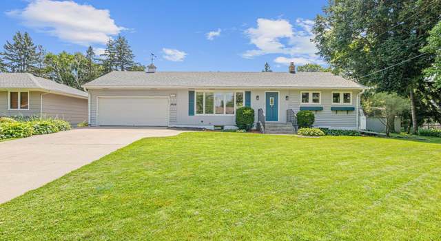 Photo of 1456 Burke Ave W, Saint Paul, MN 55113