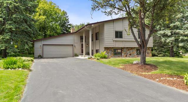 Photo of 9824 Squire Ln, Eden Prairie, MN 55347