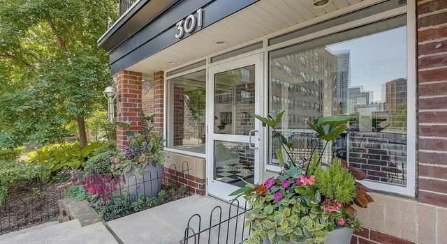 Photo of 301 Oak Grove St #503, Minneapolis, MN 55403