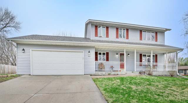 Photo of 400 Ptarmigan Ct, Waseca, MN 56093