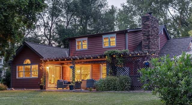 Photo of 709 Riverside Dr N, Hudson, WI 54016