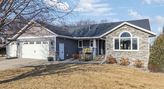 Photo of 677 W River Dr, New London, MN 56273