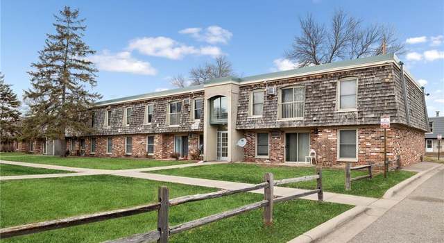Photo of 900 9th Ave S #8, Hopkins, MN 55343