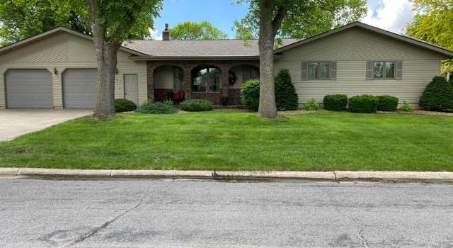 Photo of 127 Knollwood Dr, Redwood Falls, MN 56283
