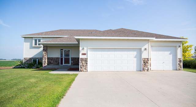 Photo of 2338 Meadow Ln, Hawley, MN 56549