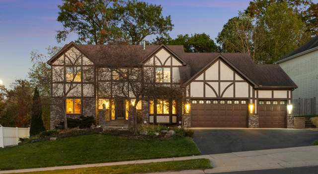 Photo of 510 Hawthorne Woods Dr, Eagan, MN 55123