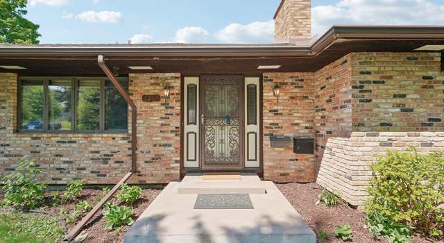 Photo of 3208 Silver Lake Rd NE, Saint Anthony, MN 55418