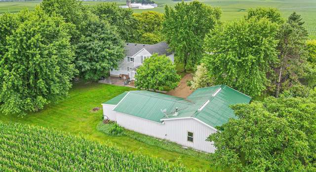 Photo of 927 140th St, Roberts, WI 54023