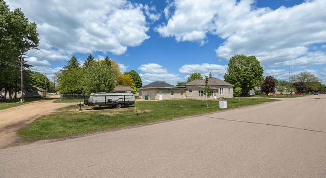 Photo of 836 Milligan Ave, Wabasha, MN 55981