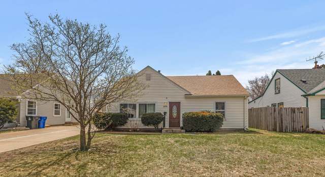 Photo of 2038 Lacrosse Ave, Saint Paul, MN 55119