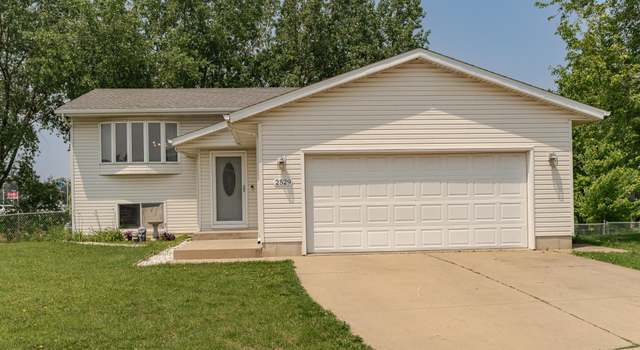 Photo of 2529 50th St NW, Rochester, MN 55901