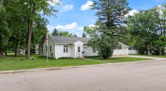 Photo of 223 W Rotherwood St, Ivanhoe, MN 56142