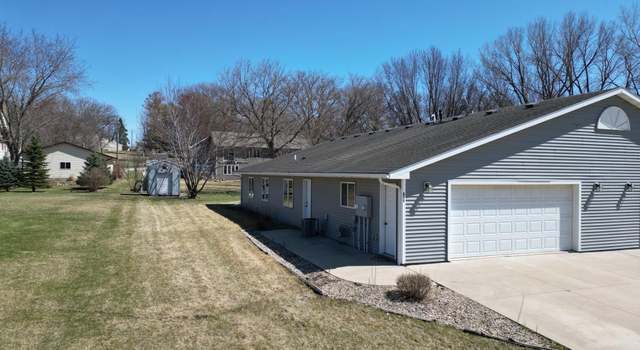 Photo of 916 West St, Mantorville, MN 55955