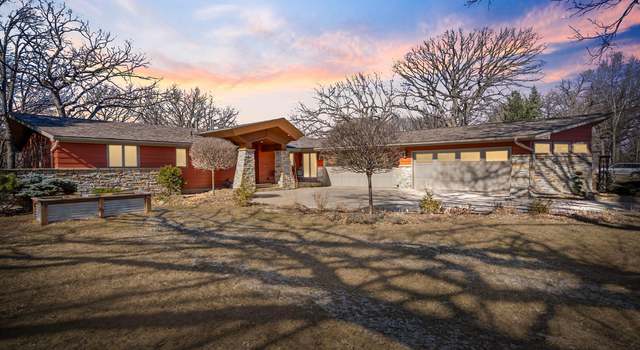 Photo of 2425 Vale Crest Rd, Golden Valley, MN 55422