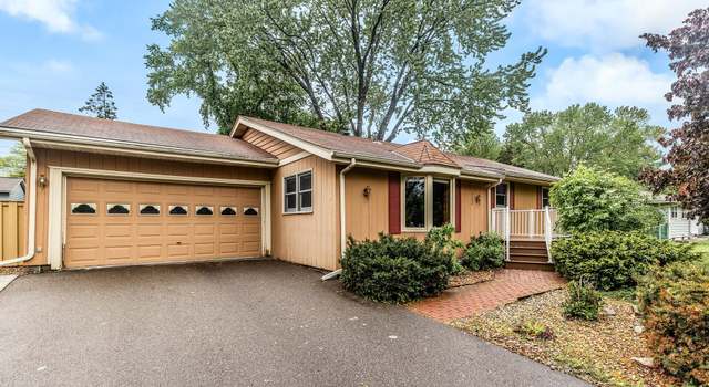 Photo of 722 Navajo Ln, Mendota Heights, MN 55120