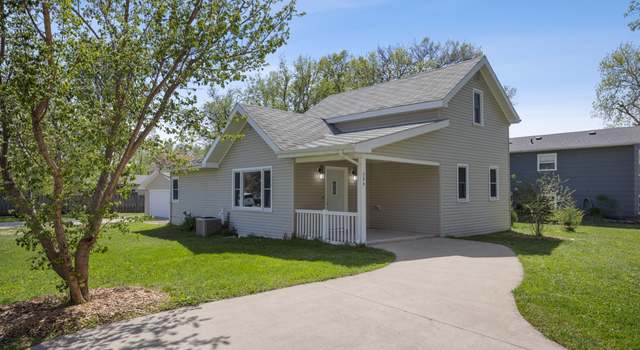 Photo of 744 4th St S, Casselton, ND 58012
