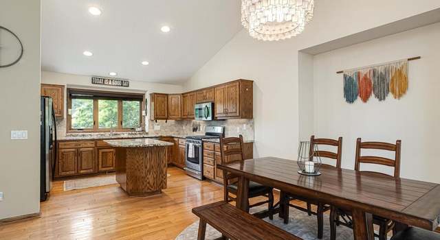 Photo of 1816 Commonwealth Dr, Burnsville, MN 55337