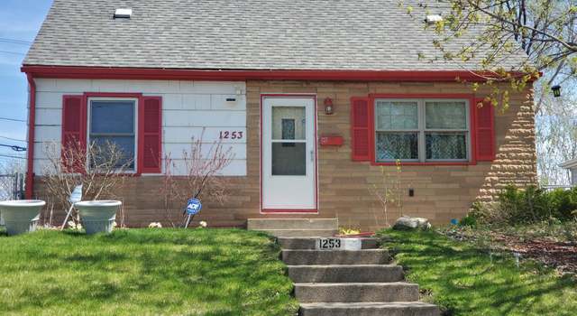Photo of 1253 7th Ave S, South Saint Paul, MN 55075