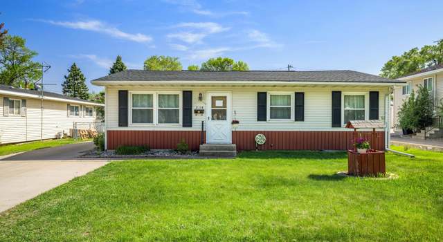Photo of 2114 5th Ave S, Fargo, ND 58103