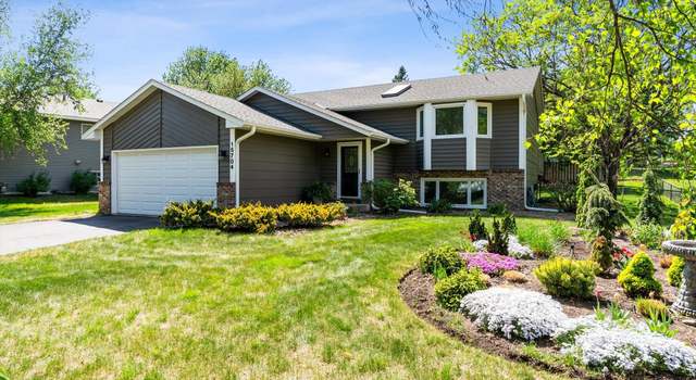 Photo of 15704 Bryant Ave S, Burnsville, MN 55306
