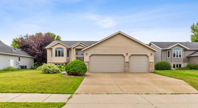 Photo of 2729 Parkview Dr S, Fargo, ND 58103