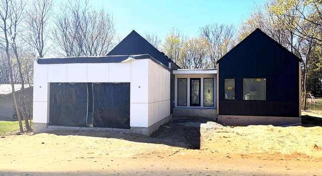 Photo of 2735 Pilgrim Ln N, Plymouth, MN 55441