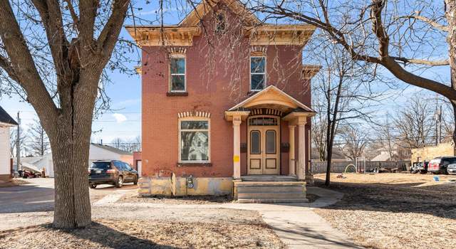 Photo of 416 S Oak Ave, Owatonna, MN 55060