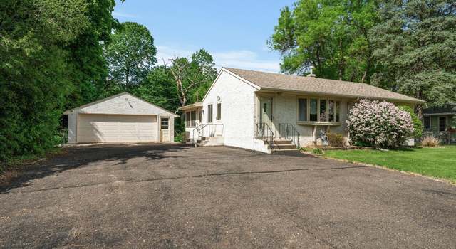 Photo of 2577 Mayer Ln E, Maplewood, MN 55119