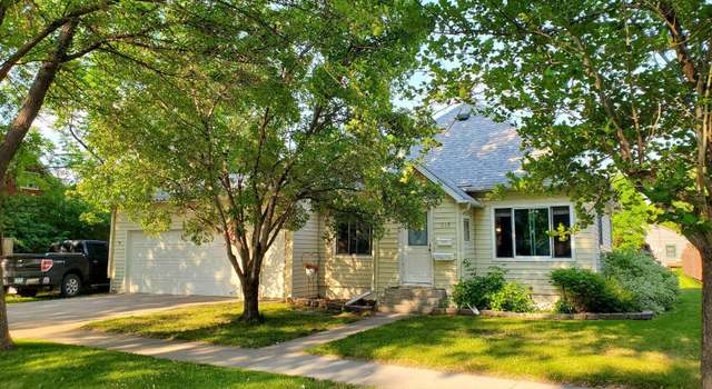 Photo of 319 Jackson Ave, Crookston, MN 56716